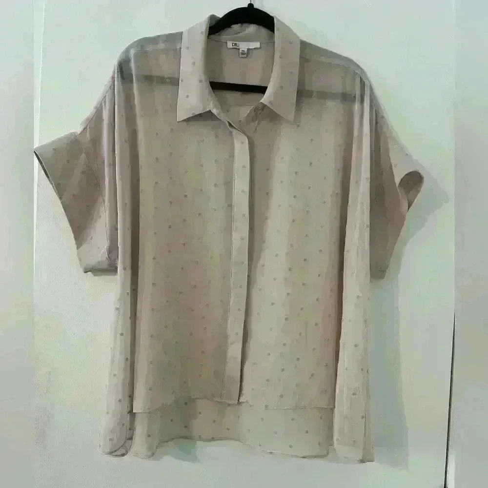 Boho flowy top in a pale blush color with dot details size xxl (F123)